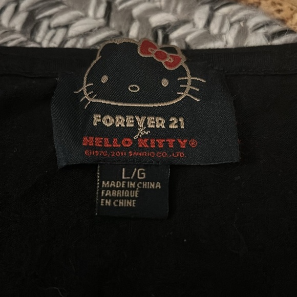 Hello kitty forever 21 shirt - Picture 3 of 4